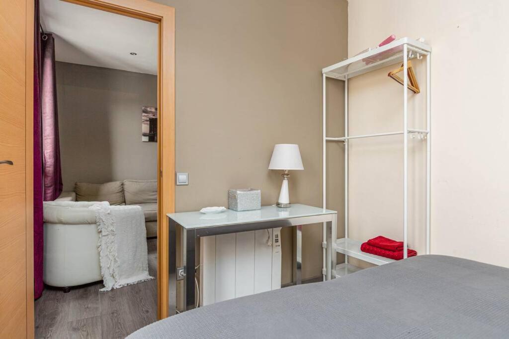 One Bedroom Apartment In Barcelona City Center Eksteriør billede
