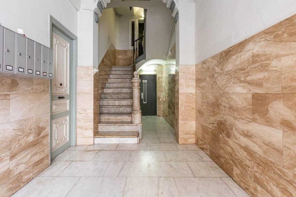 One Bedroom Apartment In Barcelona City Center Eksteriør billede